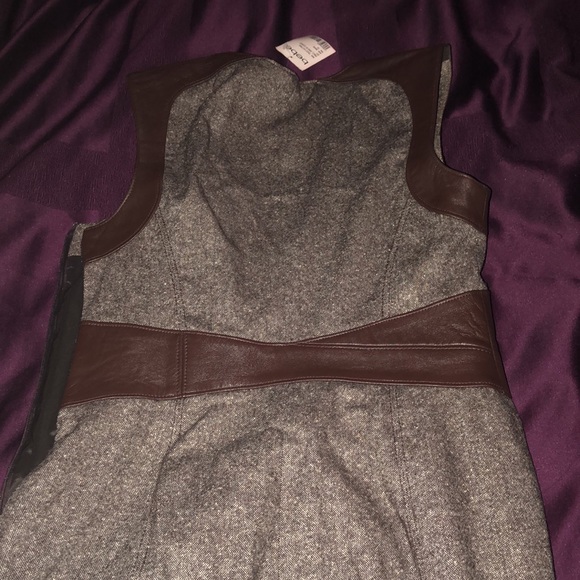 Dress - Picture 7 of 8